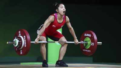 CWG 2018: India's Mirabai Chanu wins gold in weightlifting