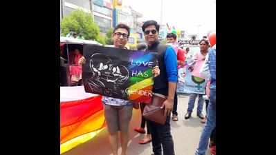 75 transgenders take part in 1st Steel City LGBT parade