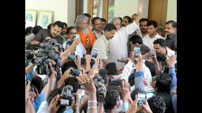 Congress leader joins BJD in presence of Naveen Patnaik