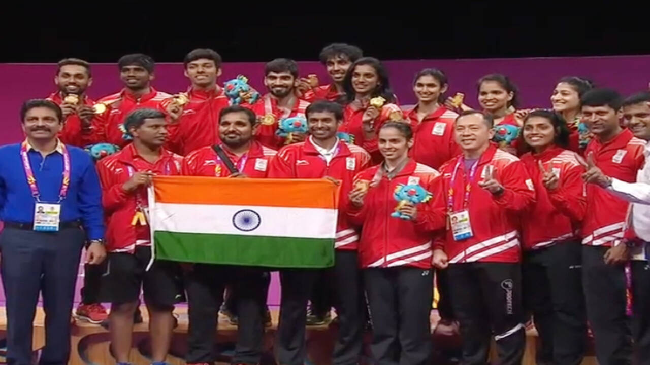 CWG 2018 India: Kidambi Srikanth, Saina Nehwal headline India's first  badminton mixed team gold | Commonwealth Games News - Times of India