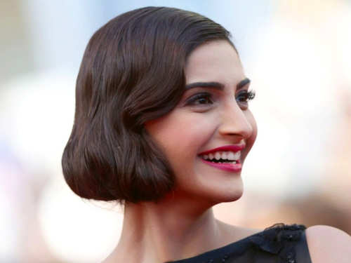 5 summer hairstyles to beat the heat | The Times of India