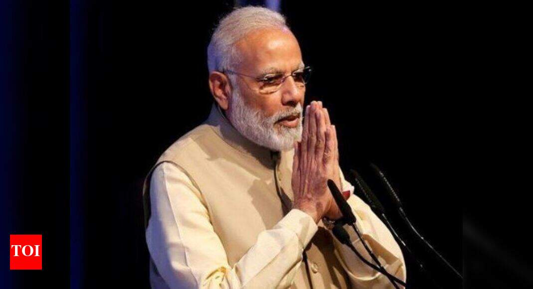 Live: Narendra Modi fast: Modi leads around 2,000 BJP lawmakers in a ...