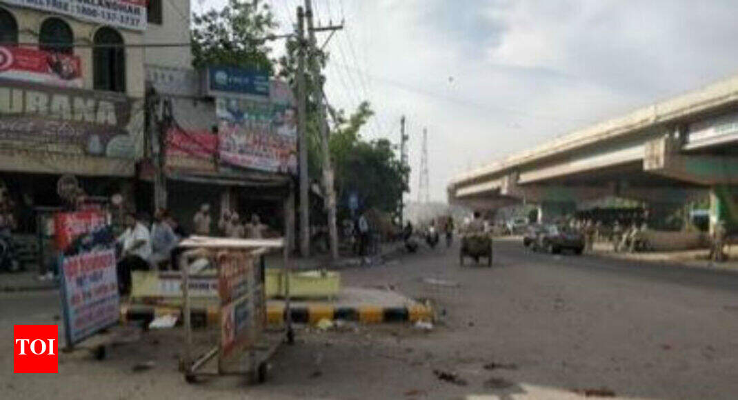 Phagwara clashes Mobile SMS services suspended in 4 Punjab