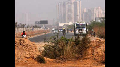 10 years on, Dwarka e-way still an obstacle course