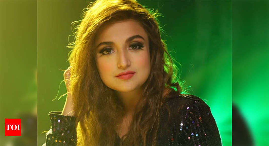 Remixed songs should improve on the original: Monali Thakur - Hindustan  Times