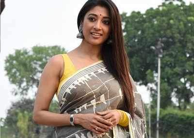 Paoli is chilling in Bangkok with hubby Arjun