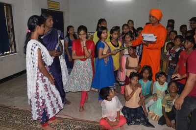Odia film actors visit children of jail inmates