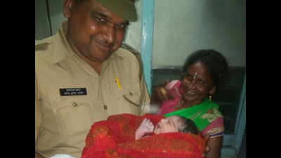 Rail bogey turned into maternity ward in UP
