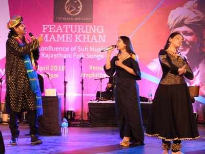 Mame Khan performed in Pune