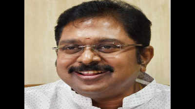 TTV Dhinakaran demands CBI probe into prof sex scandal