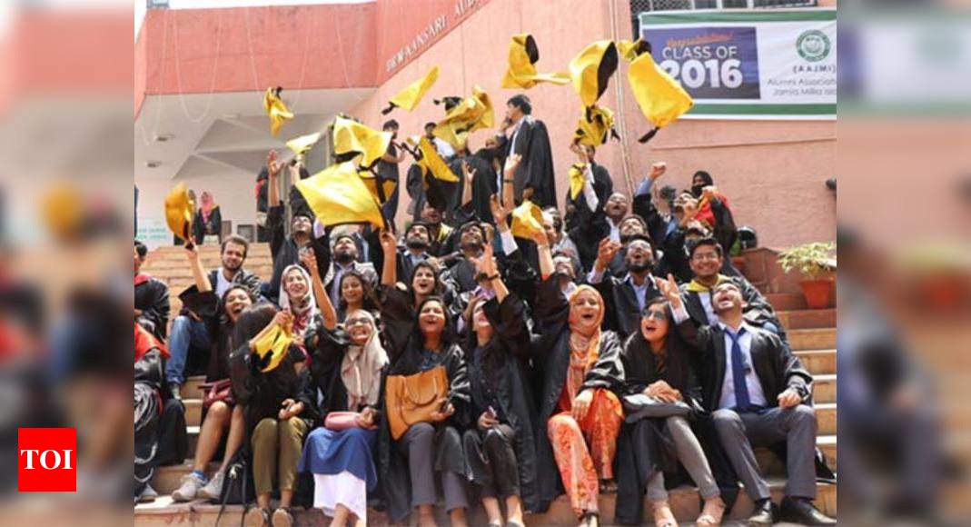 Jamia Millia Islamia Awards Degree To Its Students At Its Annual ...