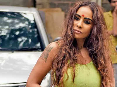 Another complaint against Sri Reddy for abusing Pawan Kalyan