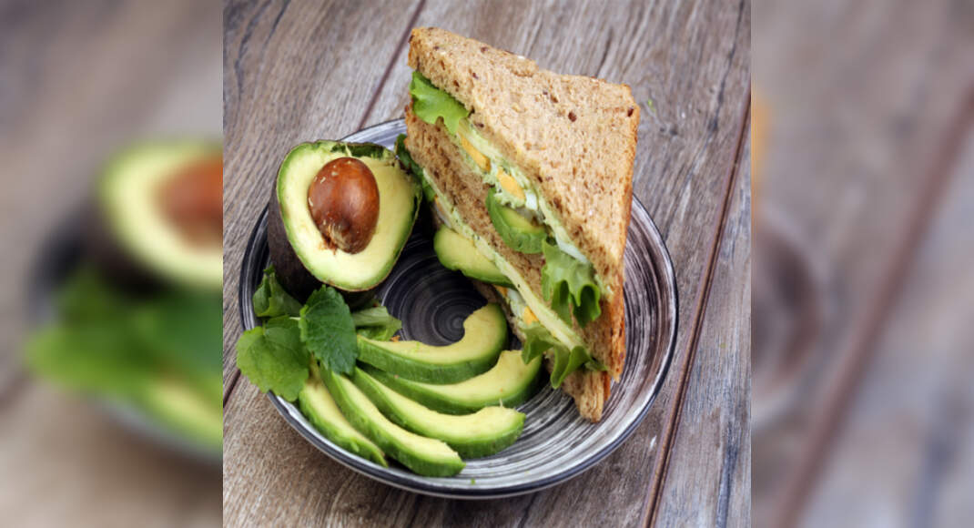 Piri Piri Grilled Cheese Avocado Sandwich Recipe: How to Make Piri Piri Grilled Cheese Avocado Sandw