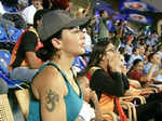 Wives of Rohit & Shikhar bond as they clash on the field during MI vs SRH IPL match