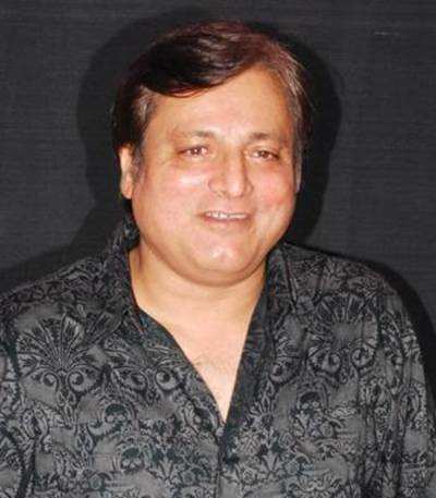 National Award winner Manoj Joshi joins Mohanlal's Odiyan | Malayalam ...