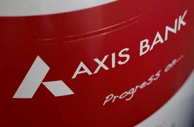Axis Bank reports first quarterly loss