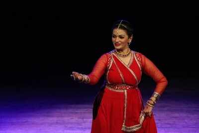 Bharatnatyam and Kathak dances mark Sarangi fest conclusion