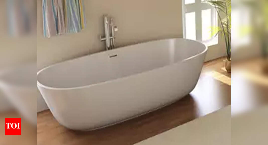 Faridabad Mystery death Woman found dead in bathtub of 5star hotel in