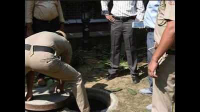 Delhi: 5 workers fall ill after inhaling toxic gas inside sewage plant