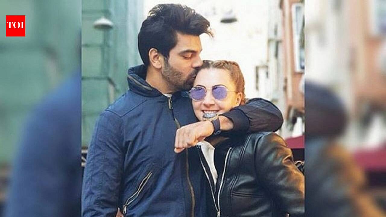 TV actors and live-in relationships