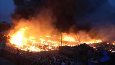 Meerut: Massive fire in slum area, several shanties gutted