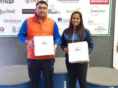 Gagan Narang-Pooja Ghatkar win silver medal in shooting meet