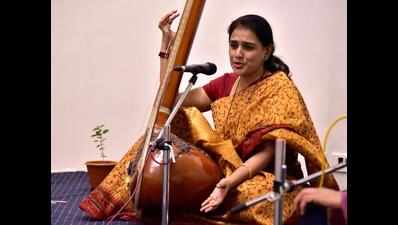 Music and literature combine to provide ‘Sukun’ to audience