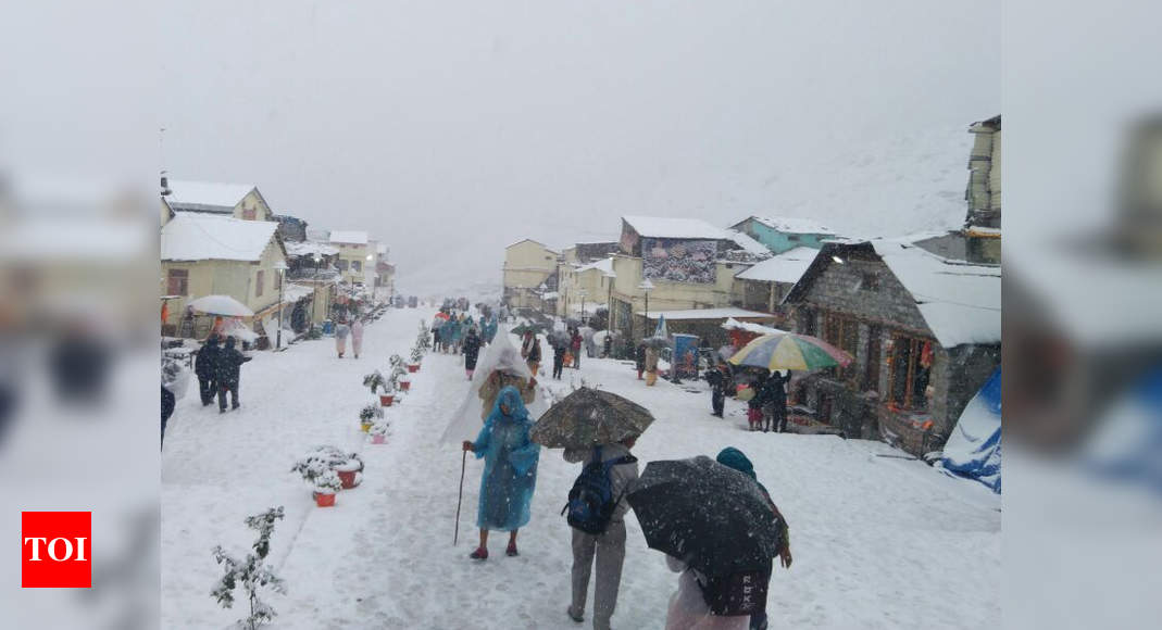 Chardham Yatra: Snowfall-hit Chardham Yatra Resumes As Weather Clears 