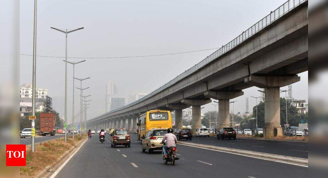 DMRC told to pull ads from metro pillars, footbridges | Gurgaon News ...