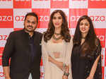Sonam and Paras Modi with Sophie Choudry