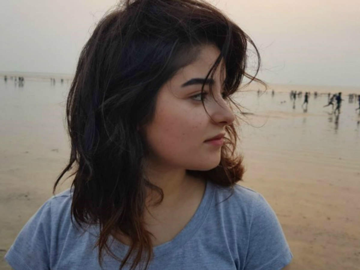 Zaira Wasim Secret Superstar Actress Zaira Wasim Talks About Her Struggle With Depression Hindi Movie News Times Of India