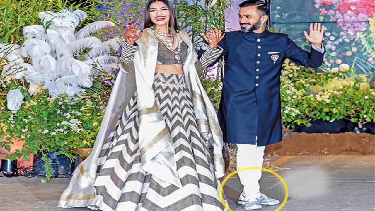 This Is Why Anand Ahuja Wore Sneakers At His Wedding Reception? The Answer  Seems Valid - RVCJ