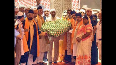 President Ram Nath Kovind visits Ajmer dargah with his family