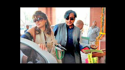 Sunanda Pushkar death: What lies ahead for Shashi Tharoor