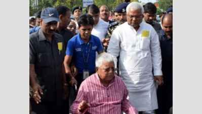 RJD president Lalu Prasad back in jail as bail papers get delayed