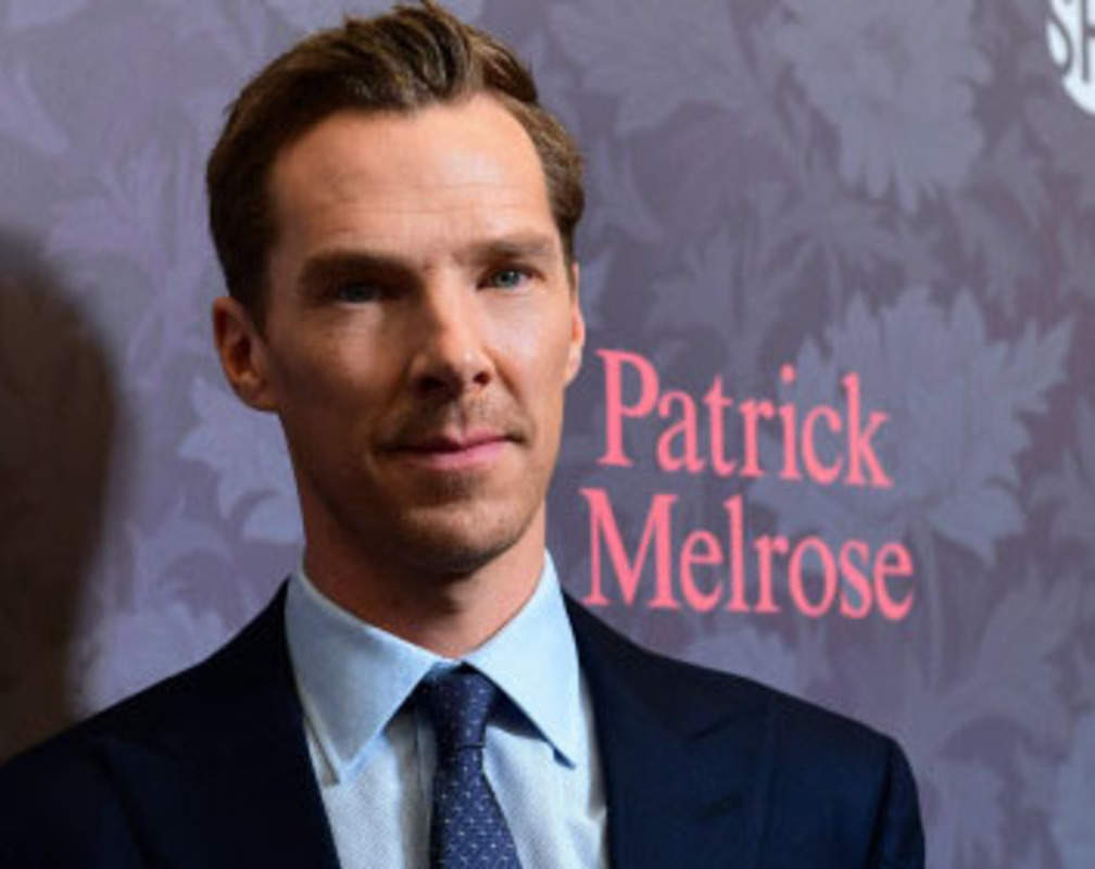
Benedict Cumberbatch will only sign films if his female co-stars are paid equally
