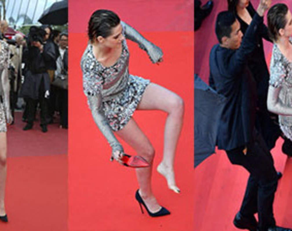 
Cannes 2018: Kristen Stewart breaks ‘high-heels-only’ rule, goes barefeet on red carpet

