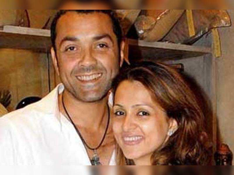 Bobby Deol with wife. 