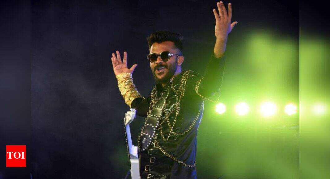 Do not miss; Chandan Shetty Tequila Song ge Vinod Raj's Sakkath Dance