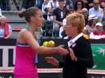 Pliskova smashes umpire's chair after losing Rome match