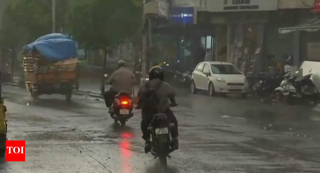 Hyderabad Rain Hyderabad Receives Up To 4 Cm Rainfall In An Hour Hyderabad News Times Of India Hyderabad Rain Hyderabad Receives Up To 4 Cm Rainfall In An Hour Hyderabad News Times Of India