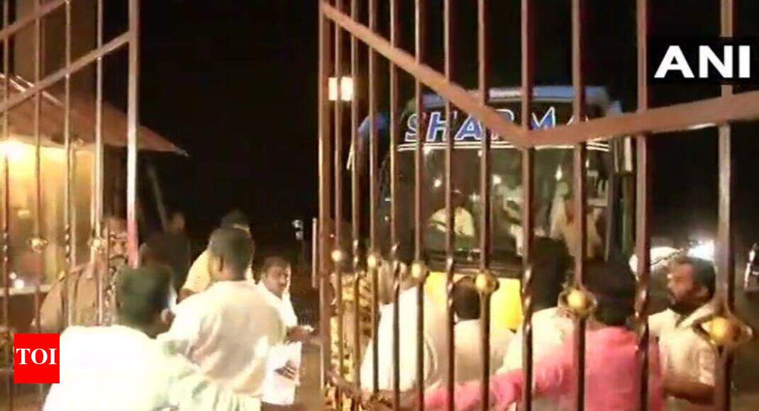 Karnataka: Flights grounded, Congress, JD(S) bus MLAs out of state - Times of India