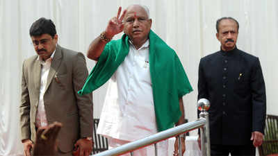 Karnataka: BS Yeddyurappa must show letters of support today in SC