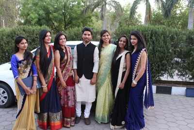 formal sarees for convocation