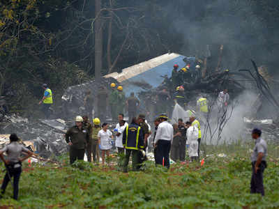 Boeing 737 with 104 passengers crashes after taking off from Havana airport
