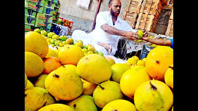Thundershowers hit mango plantation, prices go north
