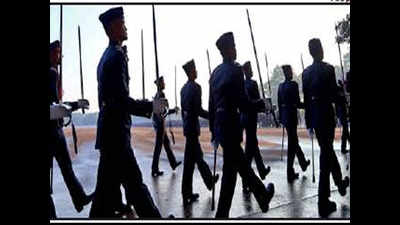 Duo offers ‘passes’ to NDA parade on May 30, let off with warning