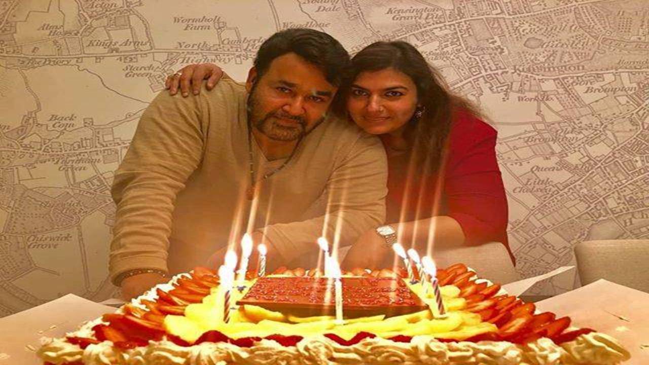 Mohanlal had an 'English' birthday | Malayalam Movie News - Times of India