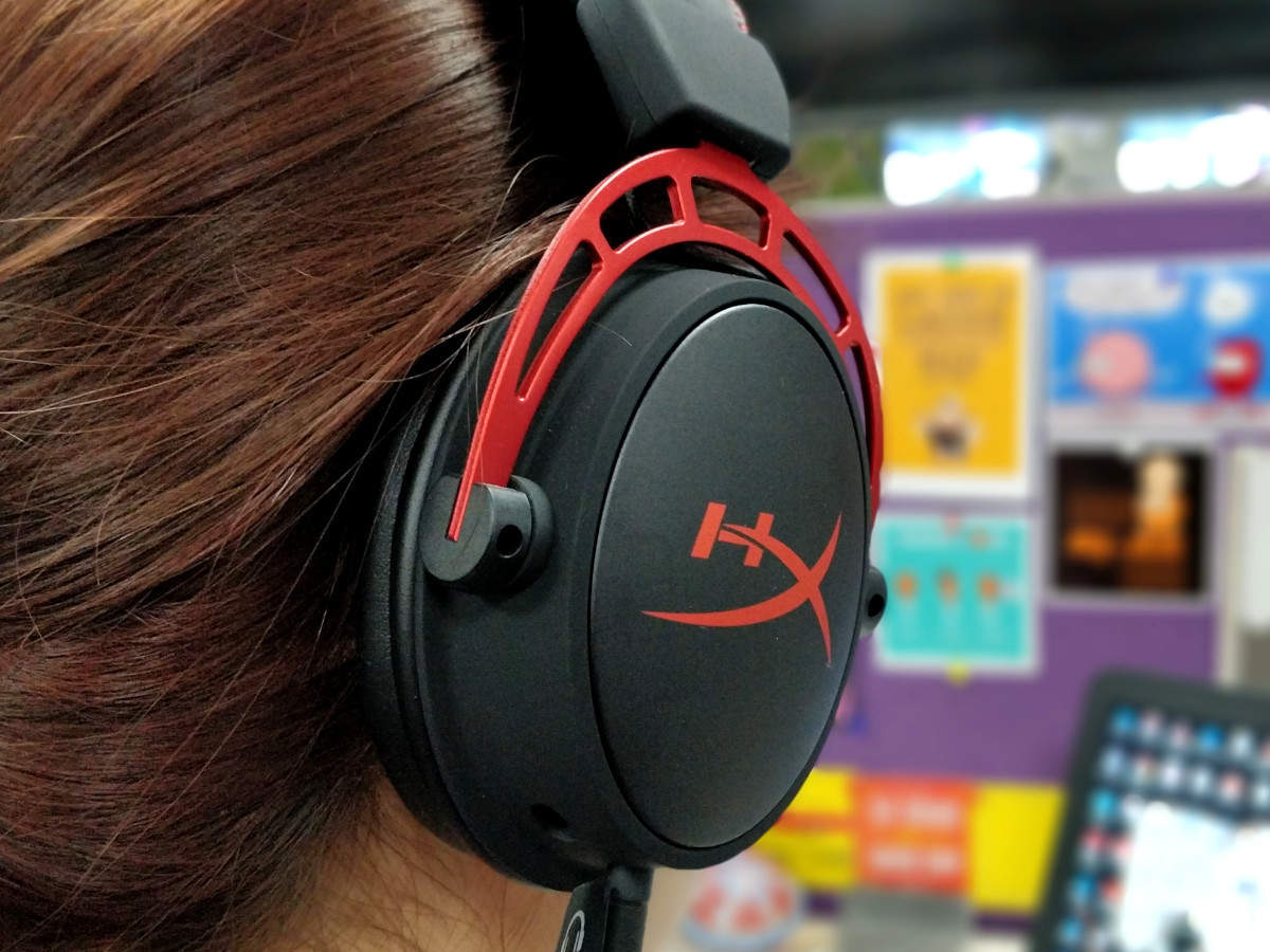 Hyperx Cloud Alpha Review Built For Serious Gaming Gadgets Now