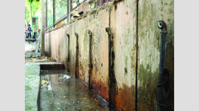 Insanitation and open manholes invite devotees on Panchkoshi Parikrama route
